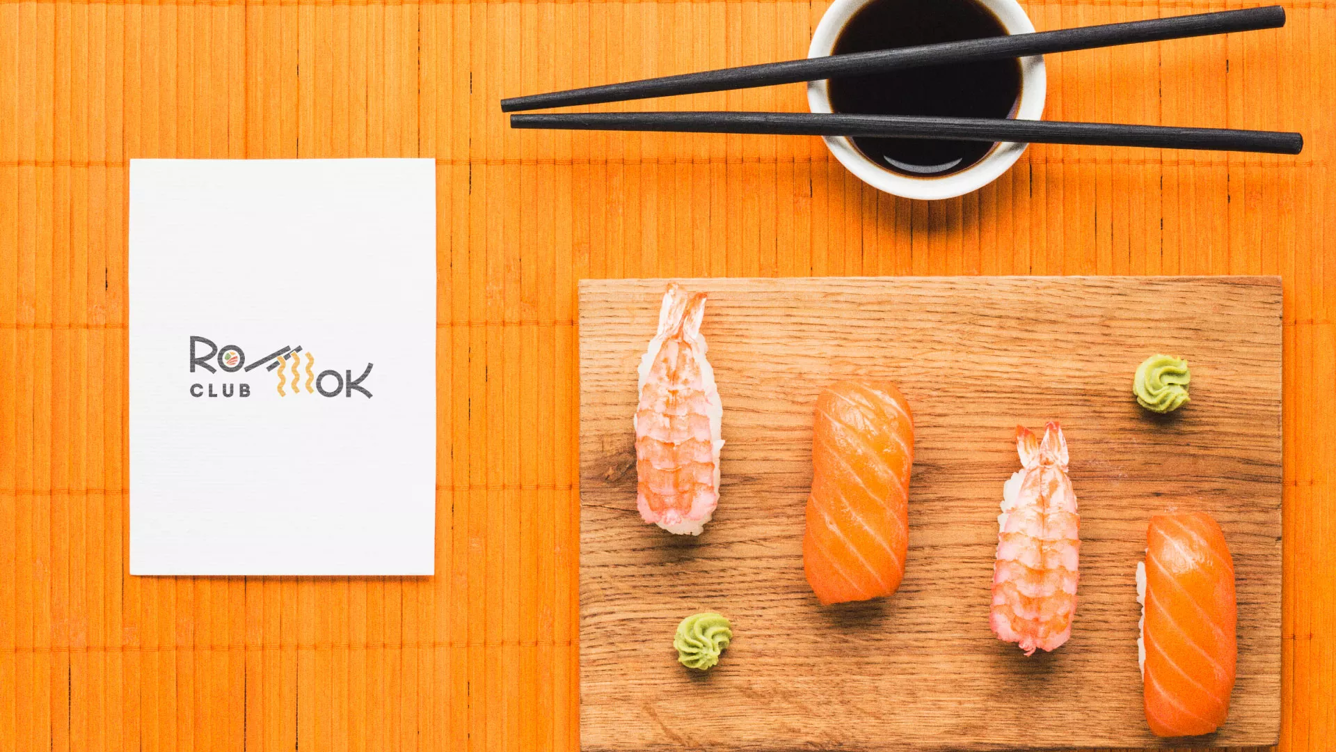 Создание логотипа суши-бара «Roll Wok Club» в Златоусте